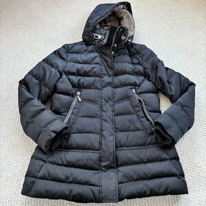 Vince Camuto Women's Black Quilted puffer coat